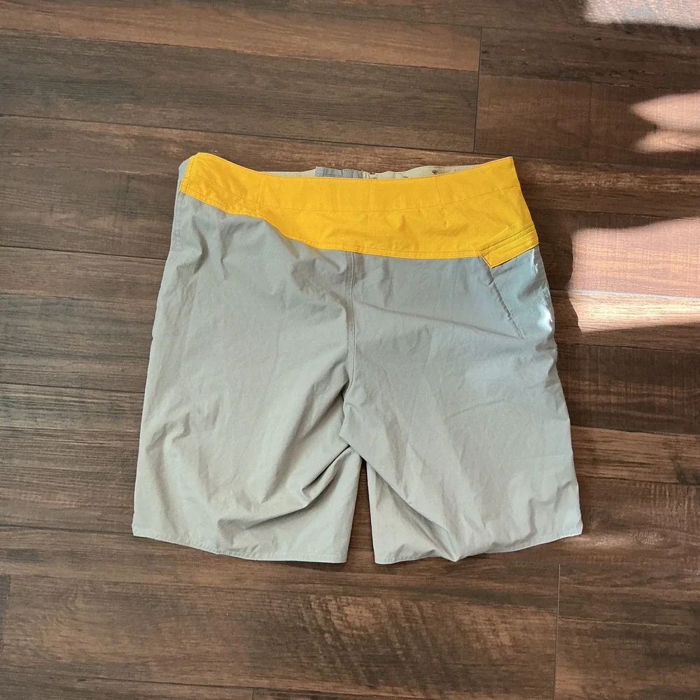 Patagonia Board Shorts Gray Yellow Colorblock Swim Trunks Size 34 Surf Beach